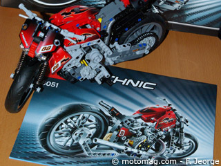 Idée cadeau : Moto Lego Technic 8051, ludique et (...)