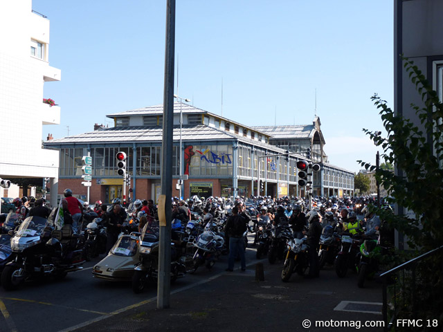 Manif 10 septembre Bourges : 500 motos au Prado