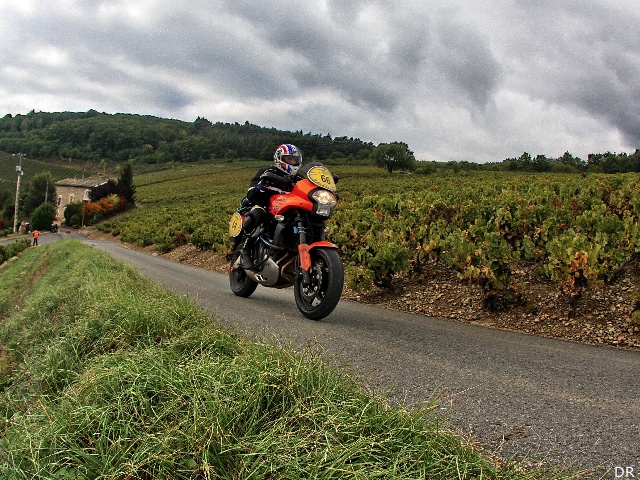 Moto Tour 2012 : 19 spéciales et 3.000 kilomètres