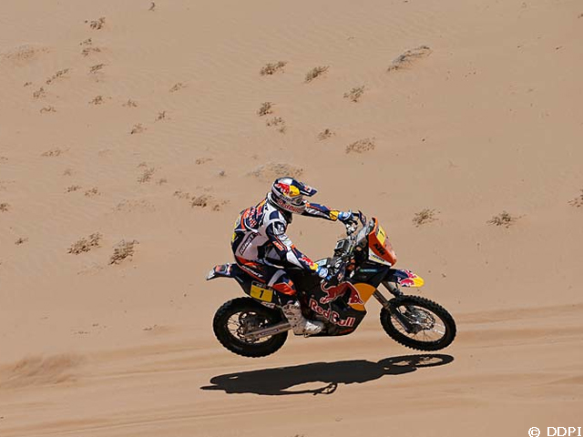 Dakar 2013 (étape 11 & 12) : Cyril Despres conforte (...)
