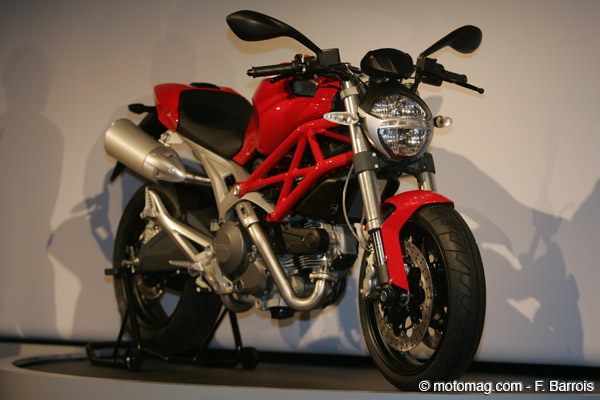 Milan : Ducati 696 Monster