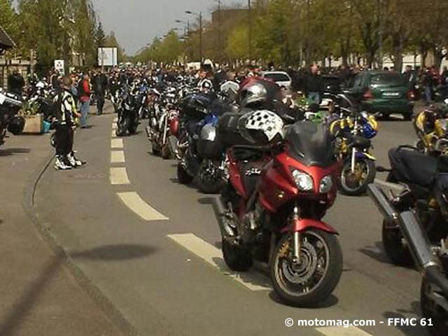 Manifestation FFMC 61 : 250 motards au départ d'Argentan