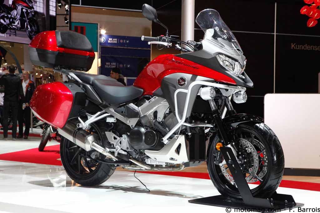 Nouveauté moto 2015 : Honda VFR 800 X Crossrunner, revue (...)