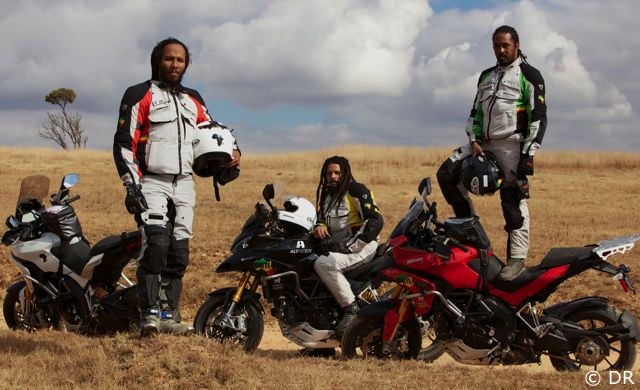 Voyage moto : le road trip africain de trois frères (...)