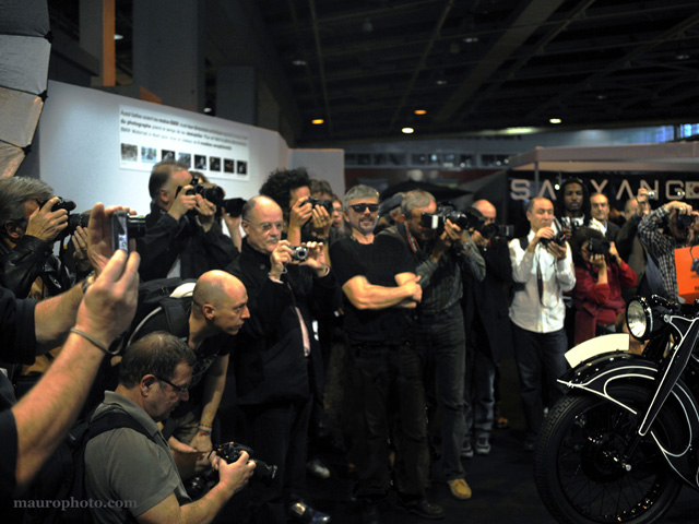 Moto au salon de la Photo 2010