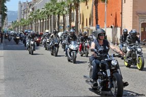 Mesures motophobes : les motards en colère défilent à (...)