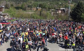 800 motards rendent hommage à Spadino au tunnel du (...)