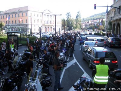 Manif 10 sept. Annecy : 700 motards en colère