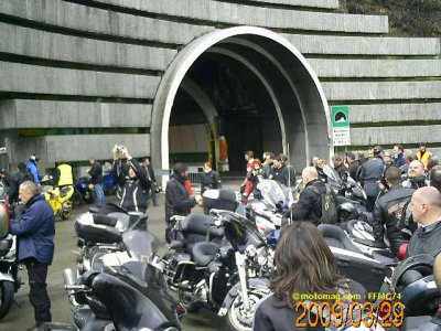 Hommage à Spadino : l’entrée du tunnel meurtrier