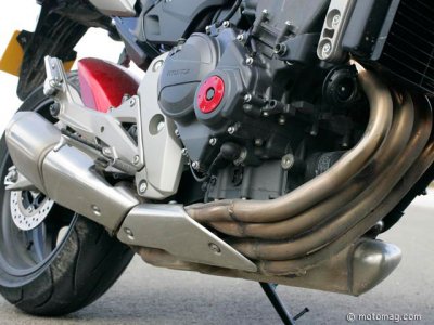 Honda CB 600 Hornet : échapement modifié.