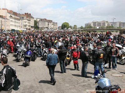 Manifestation à Nantes : 2000 motards en colère