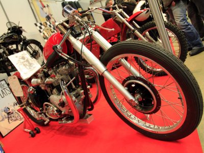 Salon Moto légende :  Triumph Denis Sire