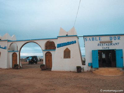 Sahara, la longue route : El Oualatia-plage