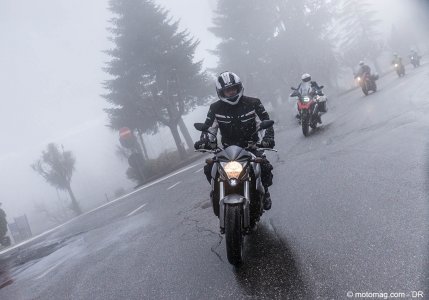 Metzeler Roadtec 01 : dans le brouillard…