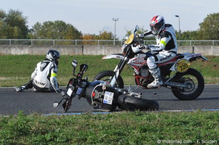 Moto Tour 2012 - étape 1 : peu de gamelles