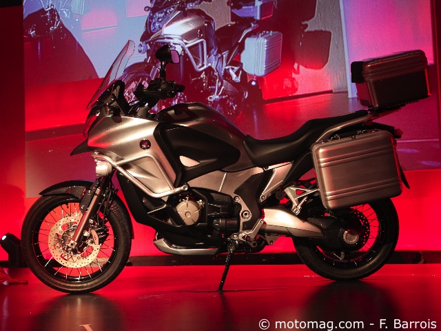 Nouveautés moto 2012 : la 1200 Crosstourer au catalogue (...)