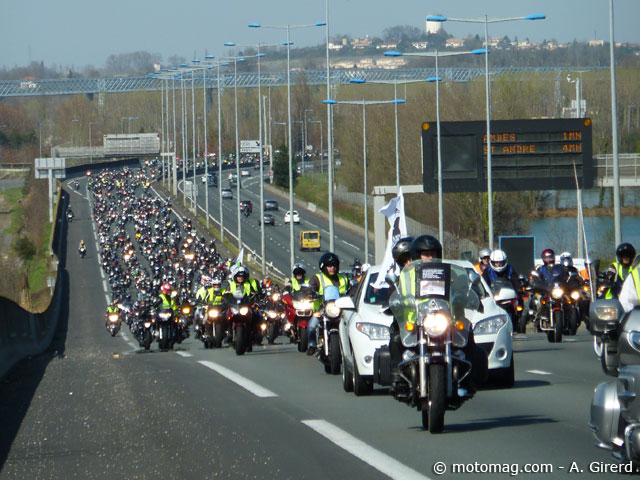 Manif moto 24 mars : 6000 motards en colère à Bordeaux