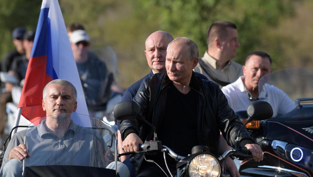 Poutine au milieu des bikers en Crimée