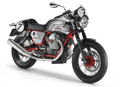 Nouveauté 2011 : Moto Guzzi V7 Racer, un look d'enfer