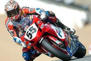 Mondial superbike > Imola 2004 : Laconi royal