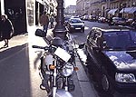 Paris : chasse aux deux roues sur les trottoirs