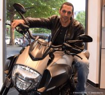 Vol de moto : Tomer Sisley cambriolé, sa Ducati (...)