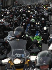 Manif moto à Clermont (63) : 1.200 motos av de Baltin
