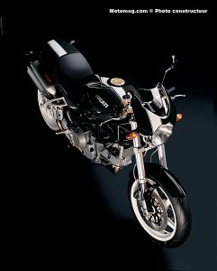 Ducati 1000 Monster S2R : moto passion