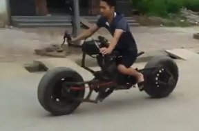Insolite : Batpod vietnamien, la moto low cost de (...)