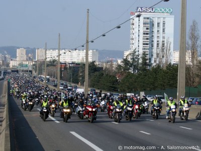 Manif 24 mars Lyon : 10.000 motards manifestent