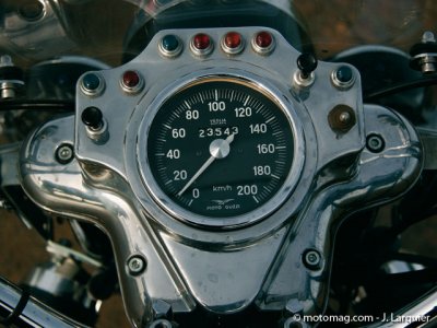 Moto Guzzi 850 GT : tableau de bord