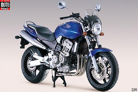 Honda CB 900 F Hornet : béquille