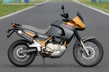 Kawasaki 500 KLE : couleur bi-ton